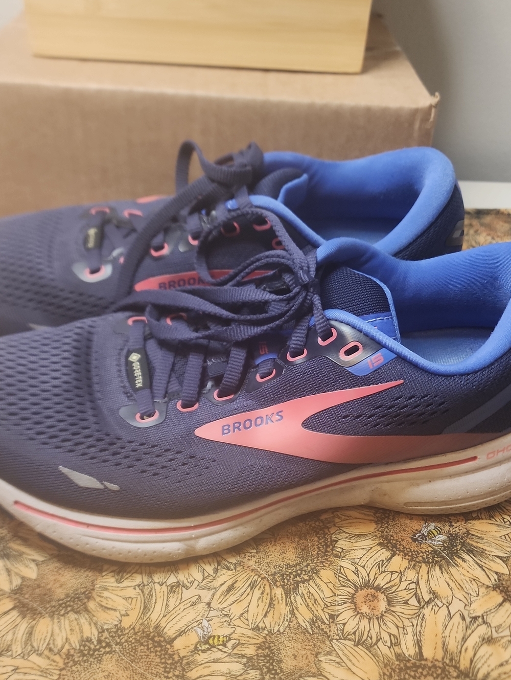 Brooks Women's Navy and Coral Athletic Running Shoes
